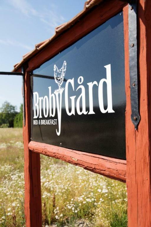 Broby Bed & Breakfast Nyköping Esterno foto